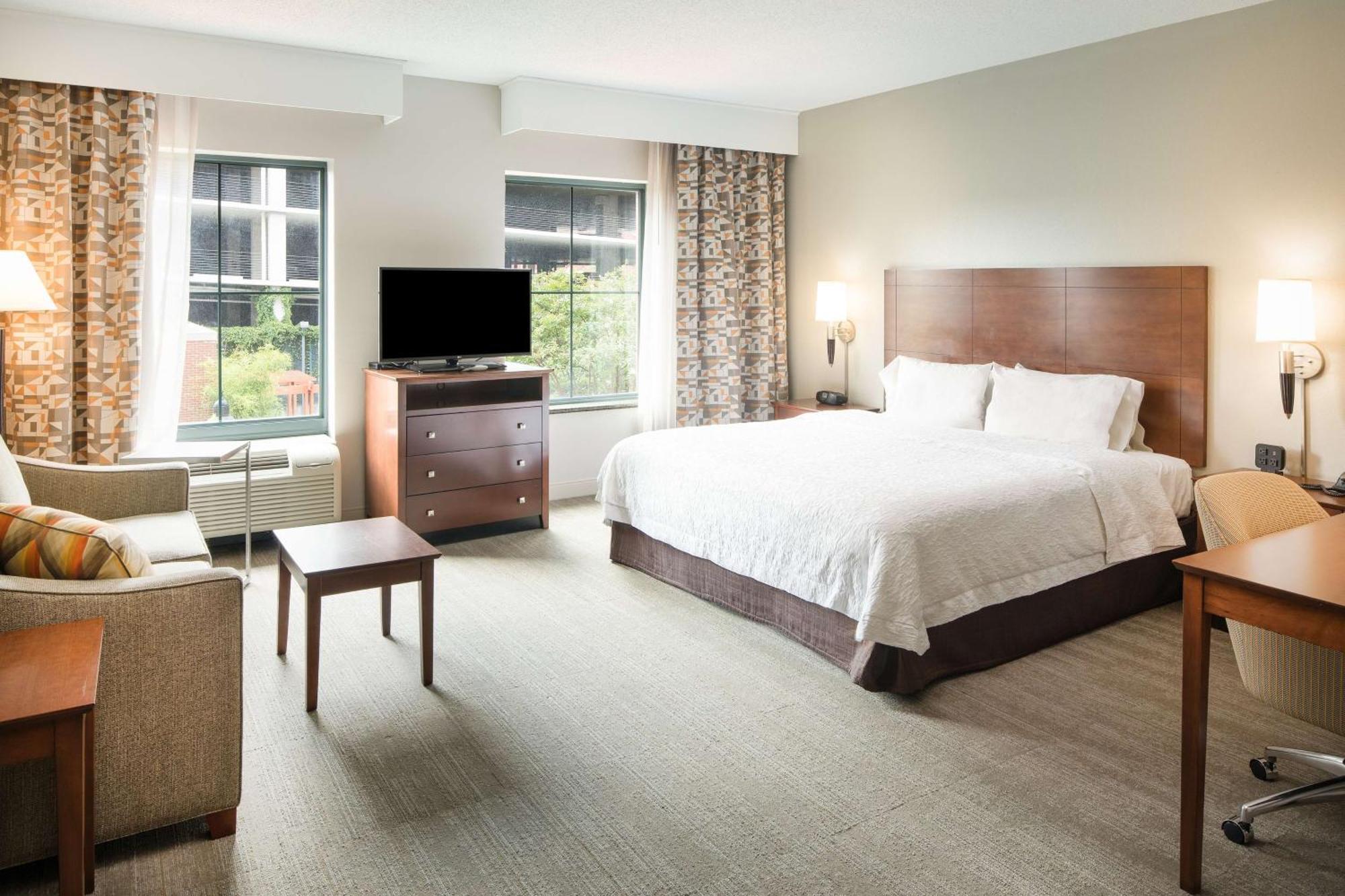 Hampton Inn & Suites Little Rock-Downtown Экстерьер фото