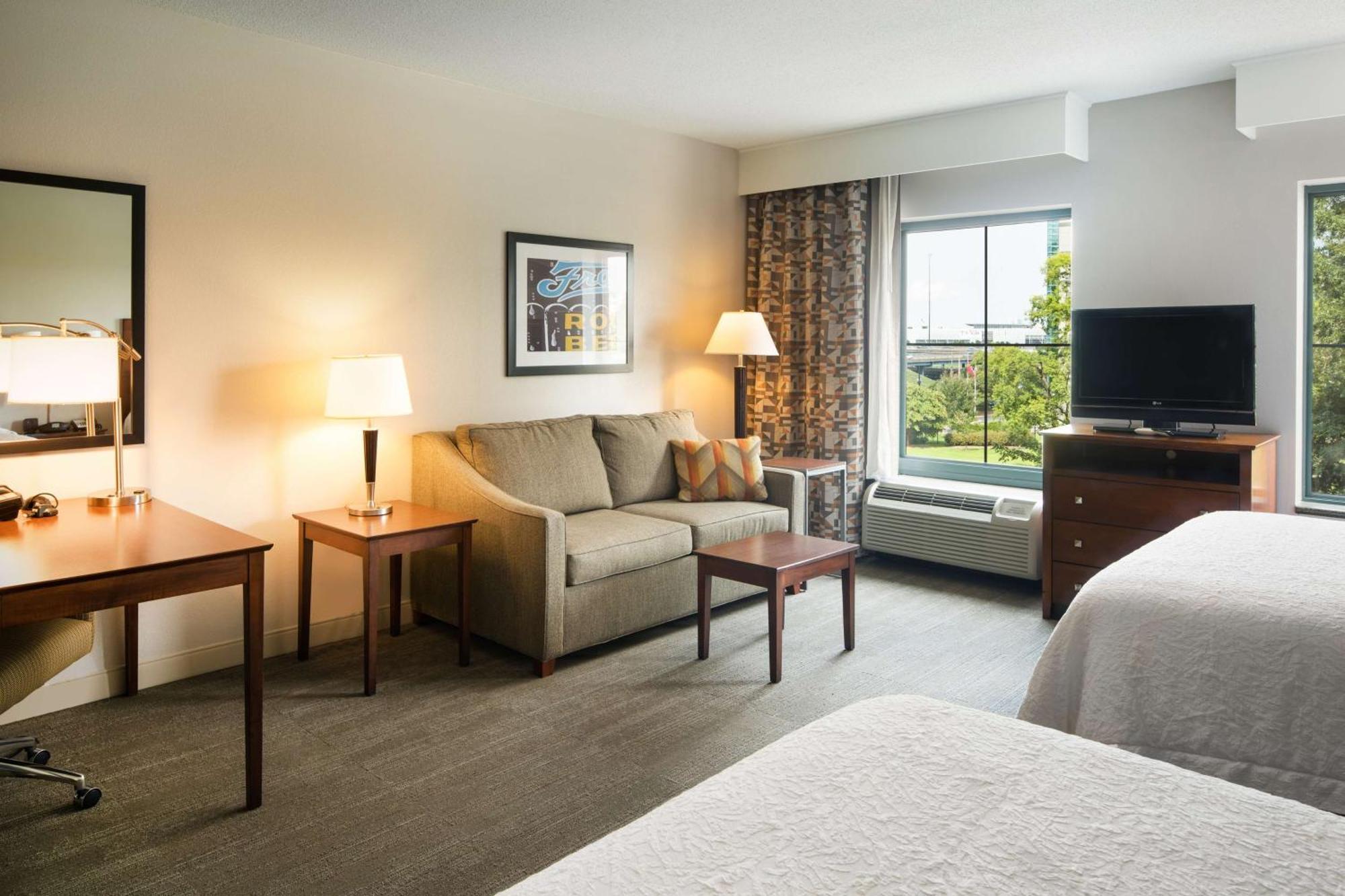 Hampton Inn & Suites Little Rock-Downtown Экстерьер фото
